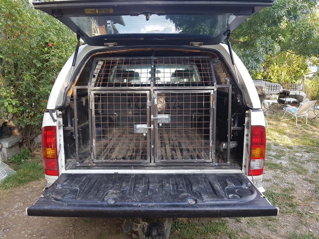 Caisse à chien sur-mesure entièrement démontable pour un 4x4 