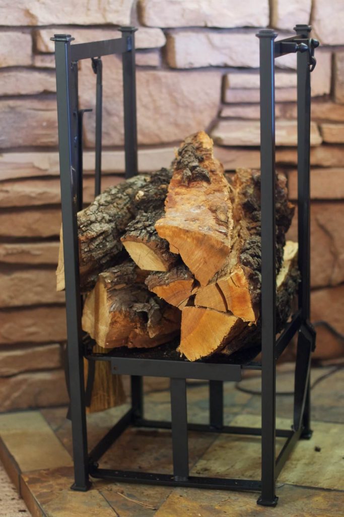 Porte buches en acier intérieur